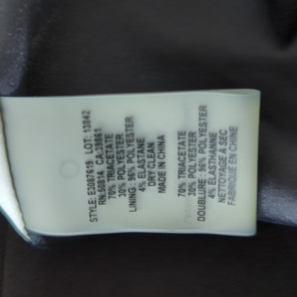 Elie Tahari. Dress.     A53 - Picture 9 of 10